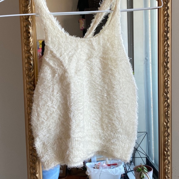Fuzzy Crop Top - Picture 1 of 3